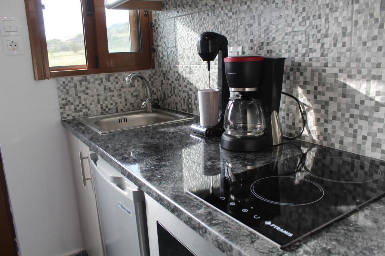 Vakis Apartments Romanon Экстерьер фото