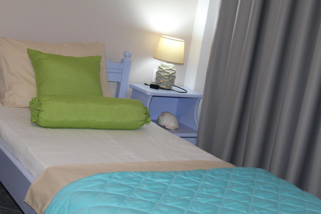 Vakis Apartments Romanon Экстерьер фото